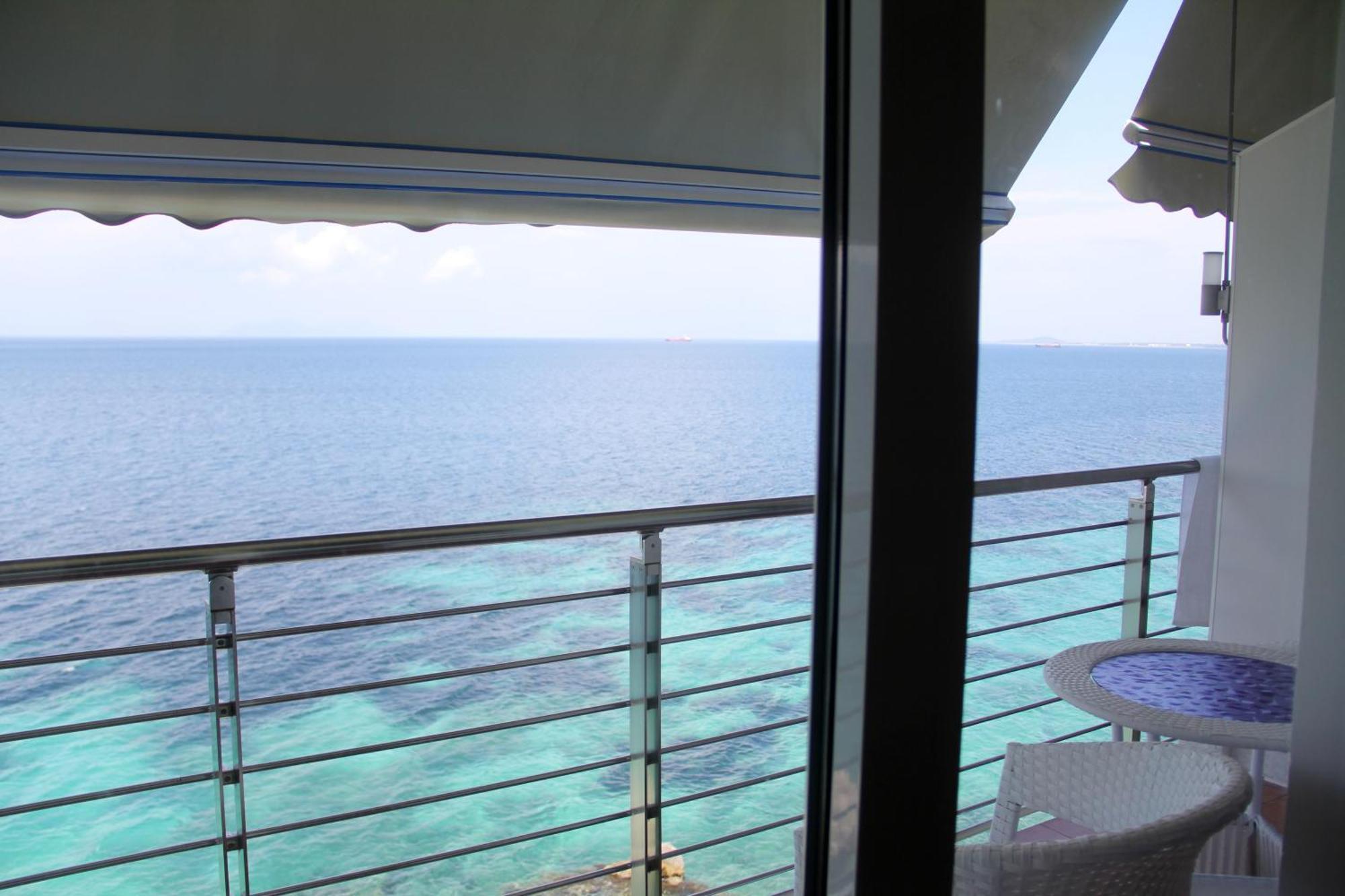 Deluxe Suite Sea View