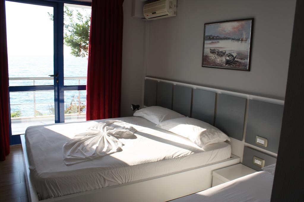 Triple Room Sea View