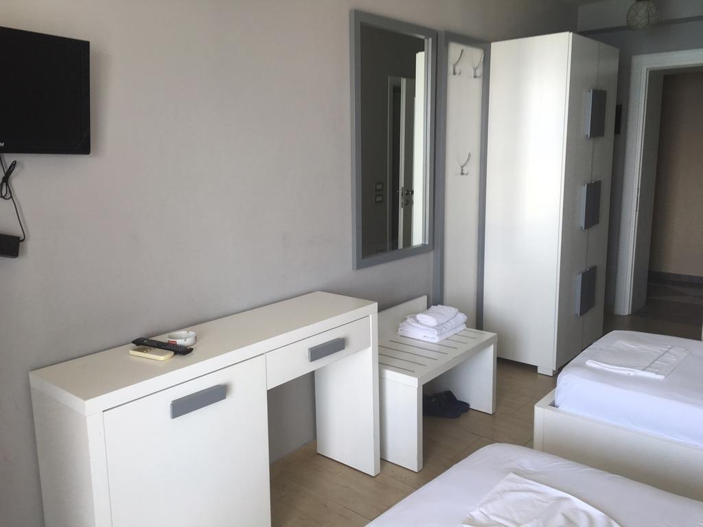 Triple Room Sea View