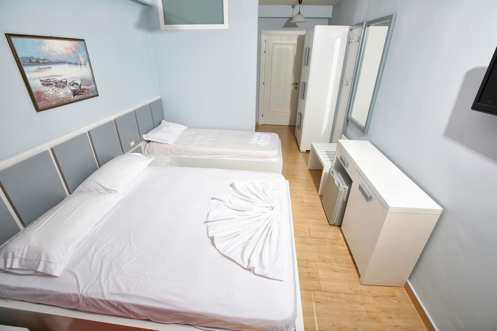 Triple Room Sea View
