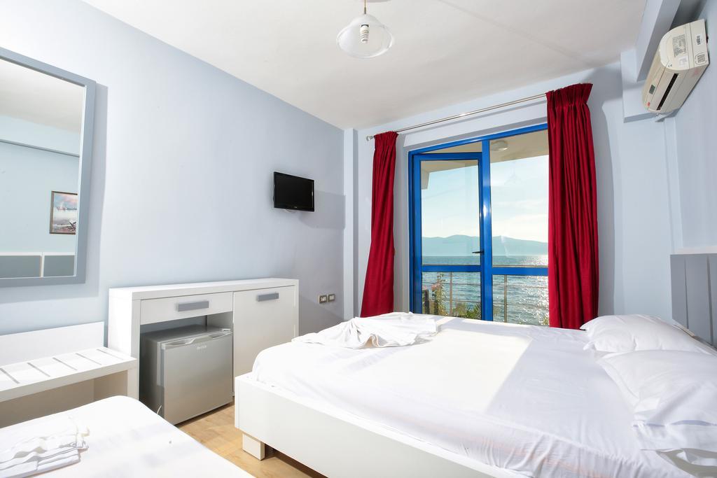 Triple Room Sea View