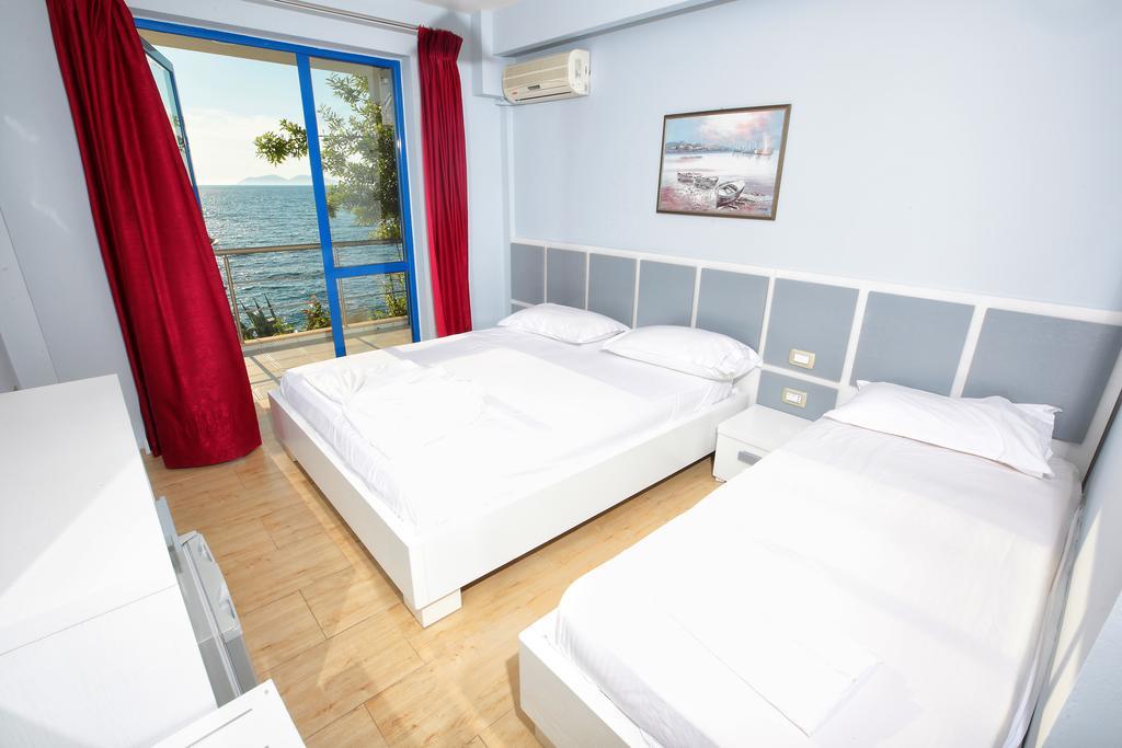 Triple Room Sea View